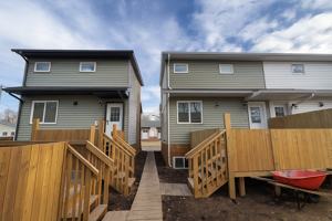 featured image of 11813 47 Street NW