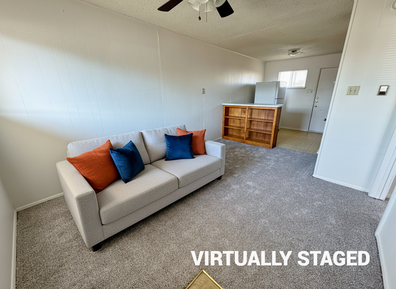 807 W  Hallmark  Ave - Photo 4 of 23