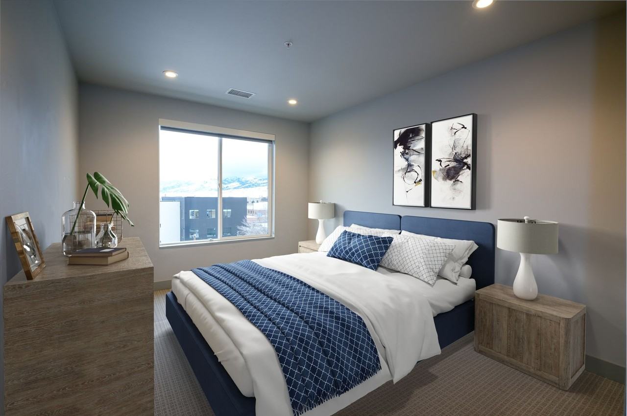 Black Olive - Photo 5 of 25