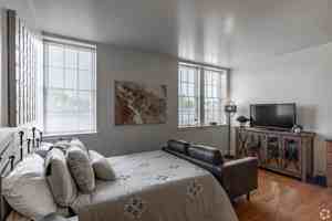 featured image of 1841 N 3rd St