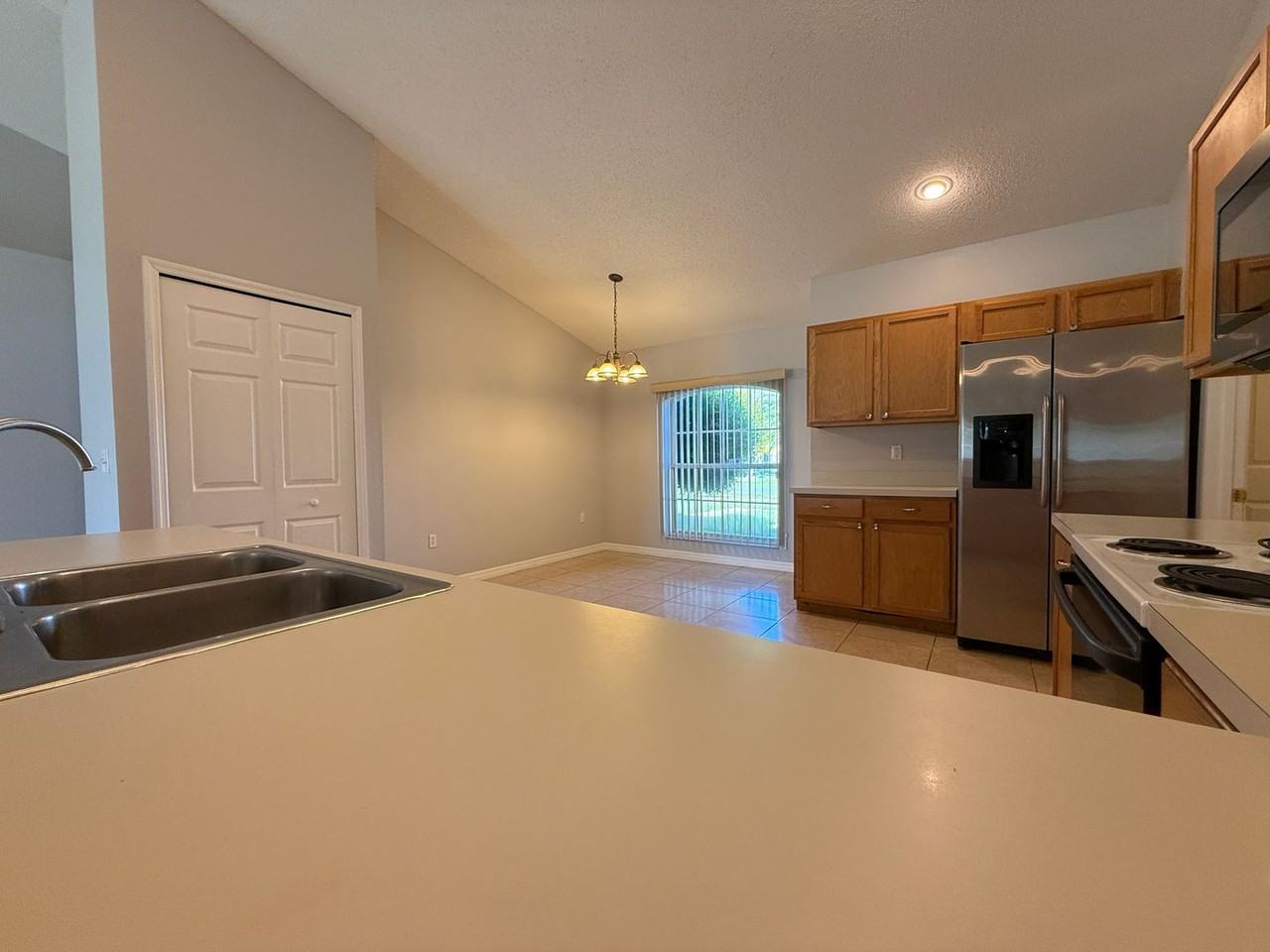 207 Cranbrook Drive - Photo 4 of 27