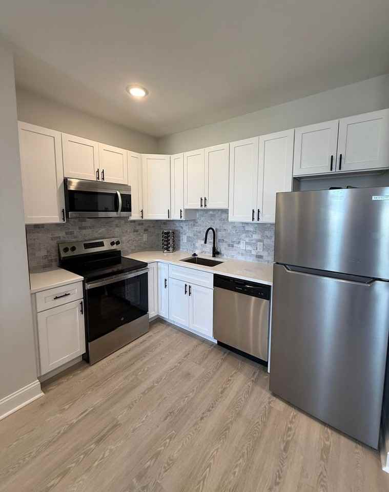 The Views at Ludlow Crossing - Photo 2 of 25