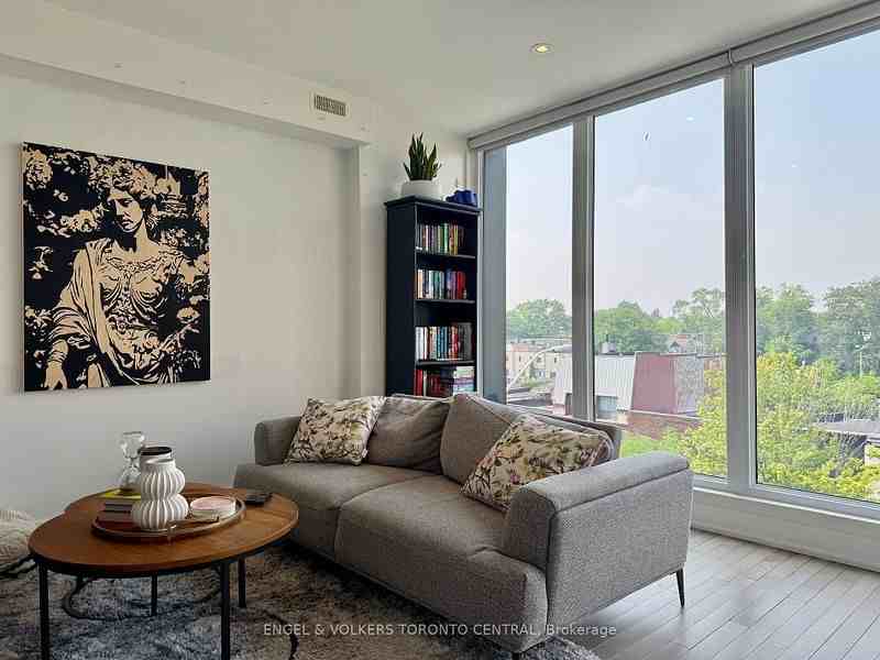 1555 Bloor Street West ##1 - Photo 4 of 16