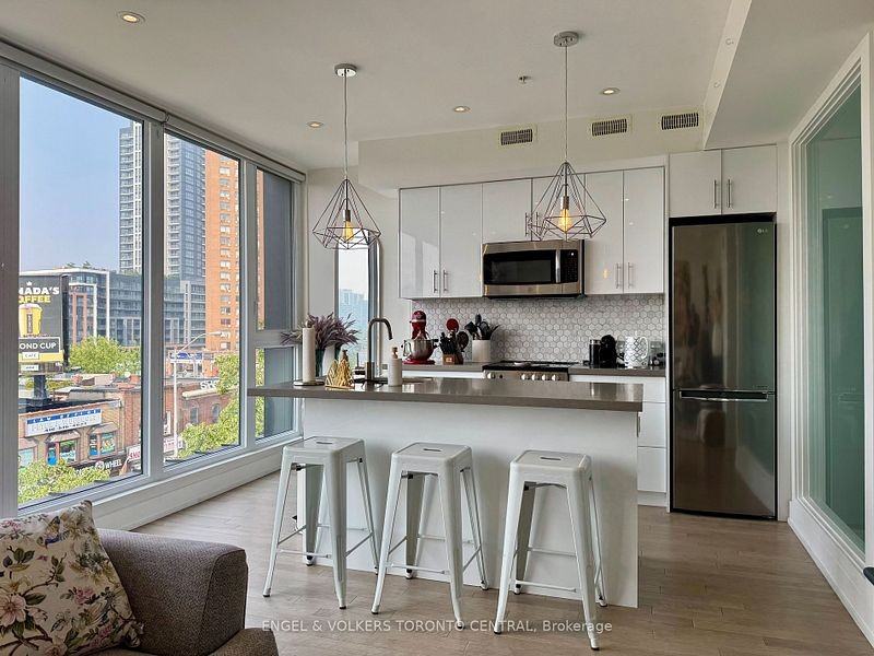 1555 Bloor Street West ##1