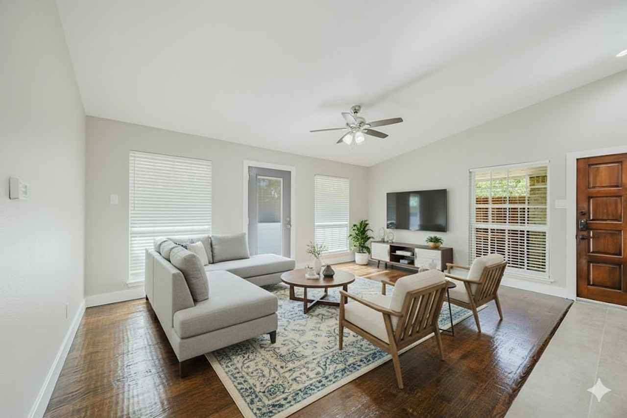 3612 Hanover Lane - Photo 3 of 30