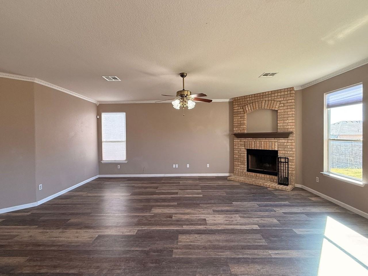 410 East Little Dipper Drive - Photo 7 of 32