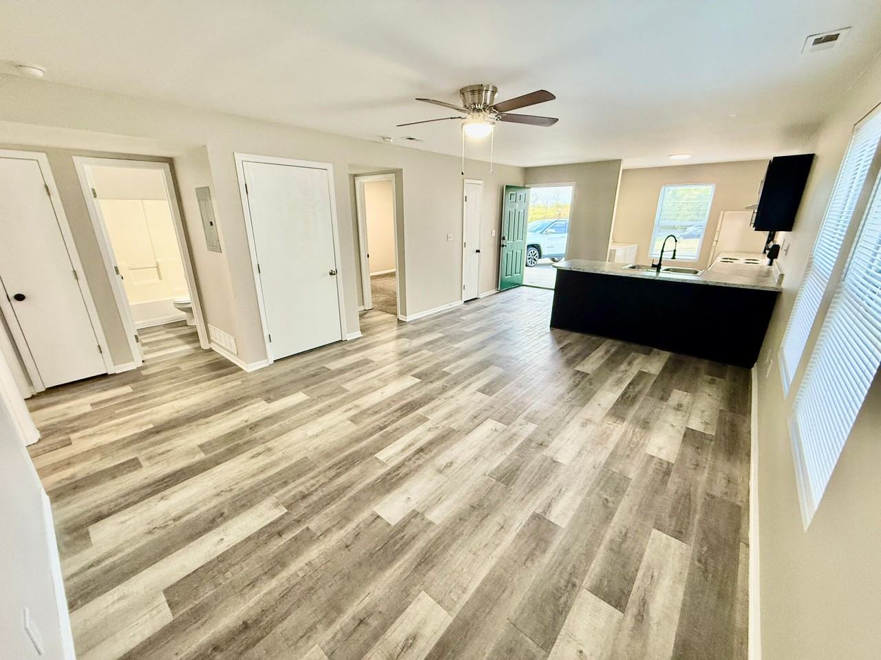 Main Street Apartments - Photo 5 of 25