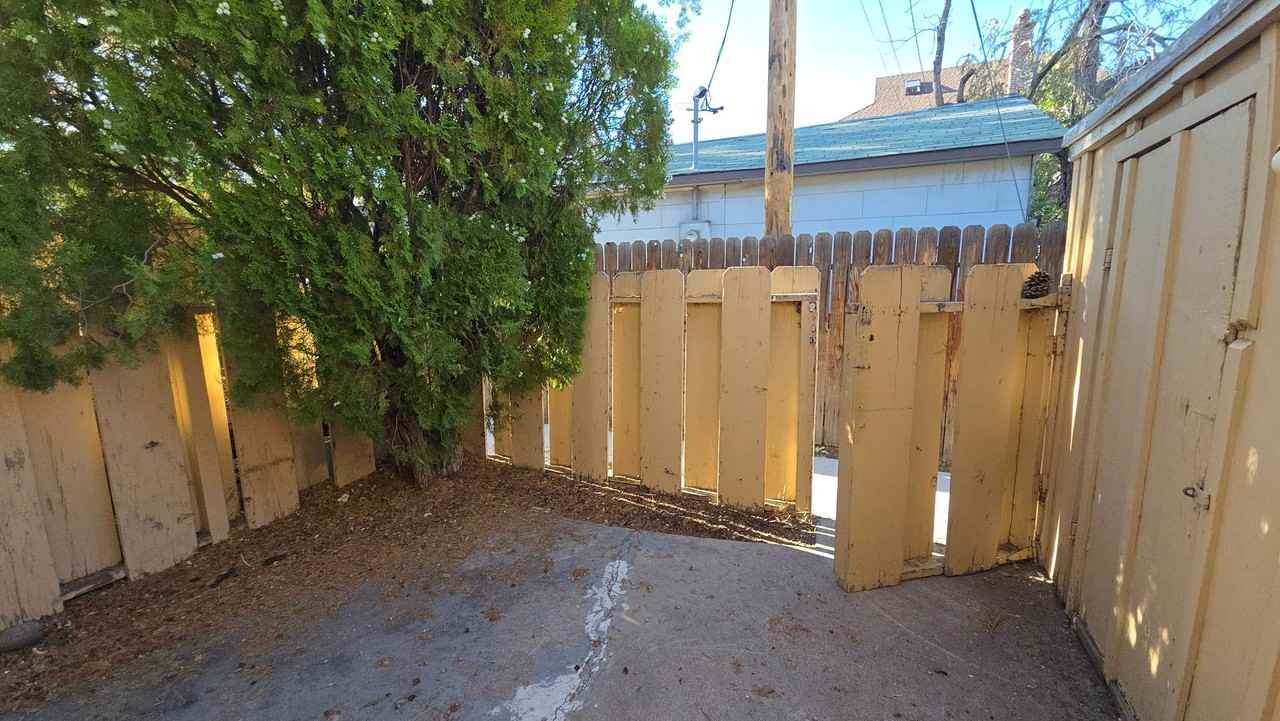 60 Keystone Ave - Photo 2 of 16