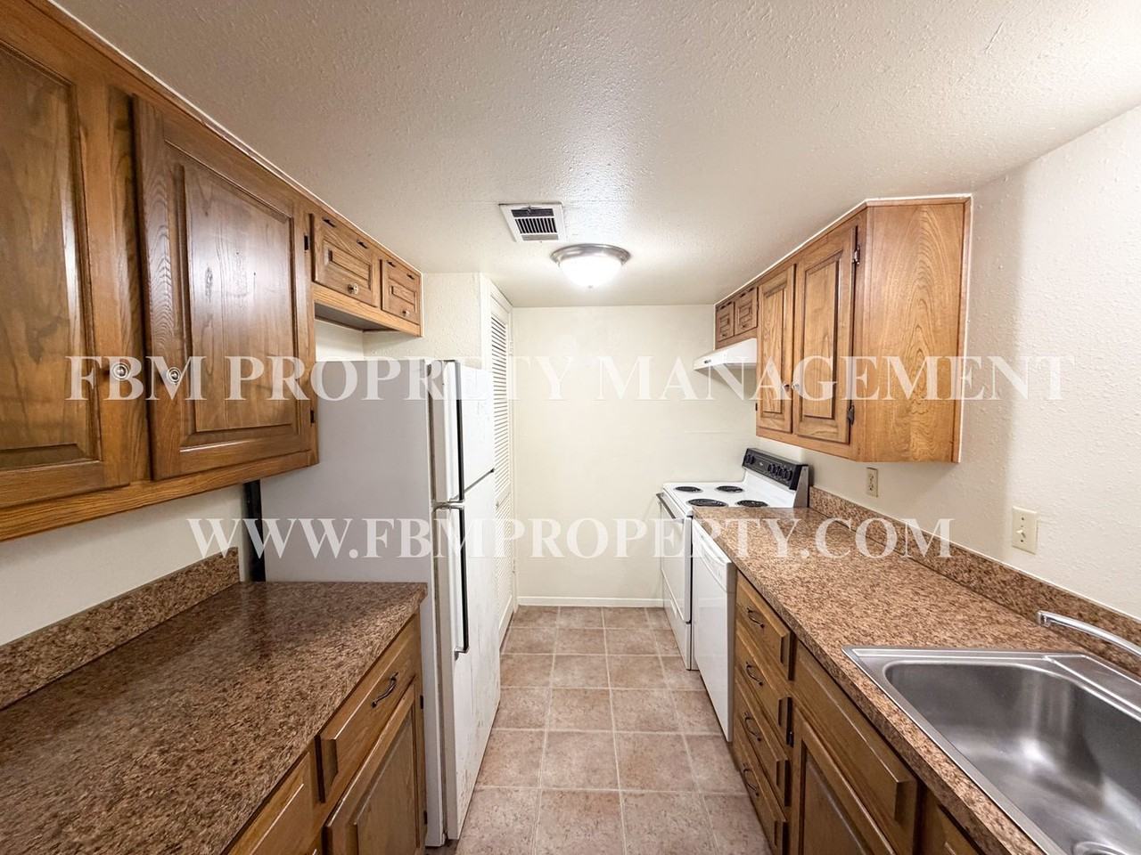 510 W Marvin Ave #209 - Photo 6 of 11