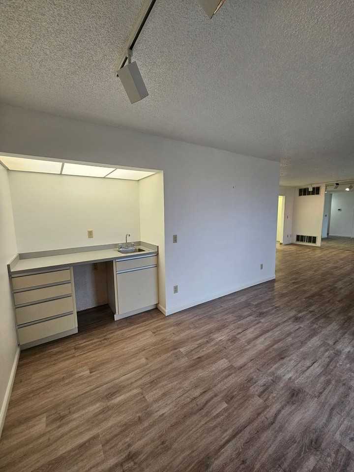 1388 Road F.8 Ne #206 - Photo 5 of 17