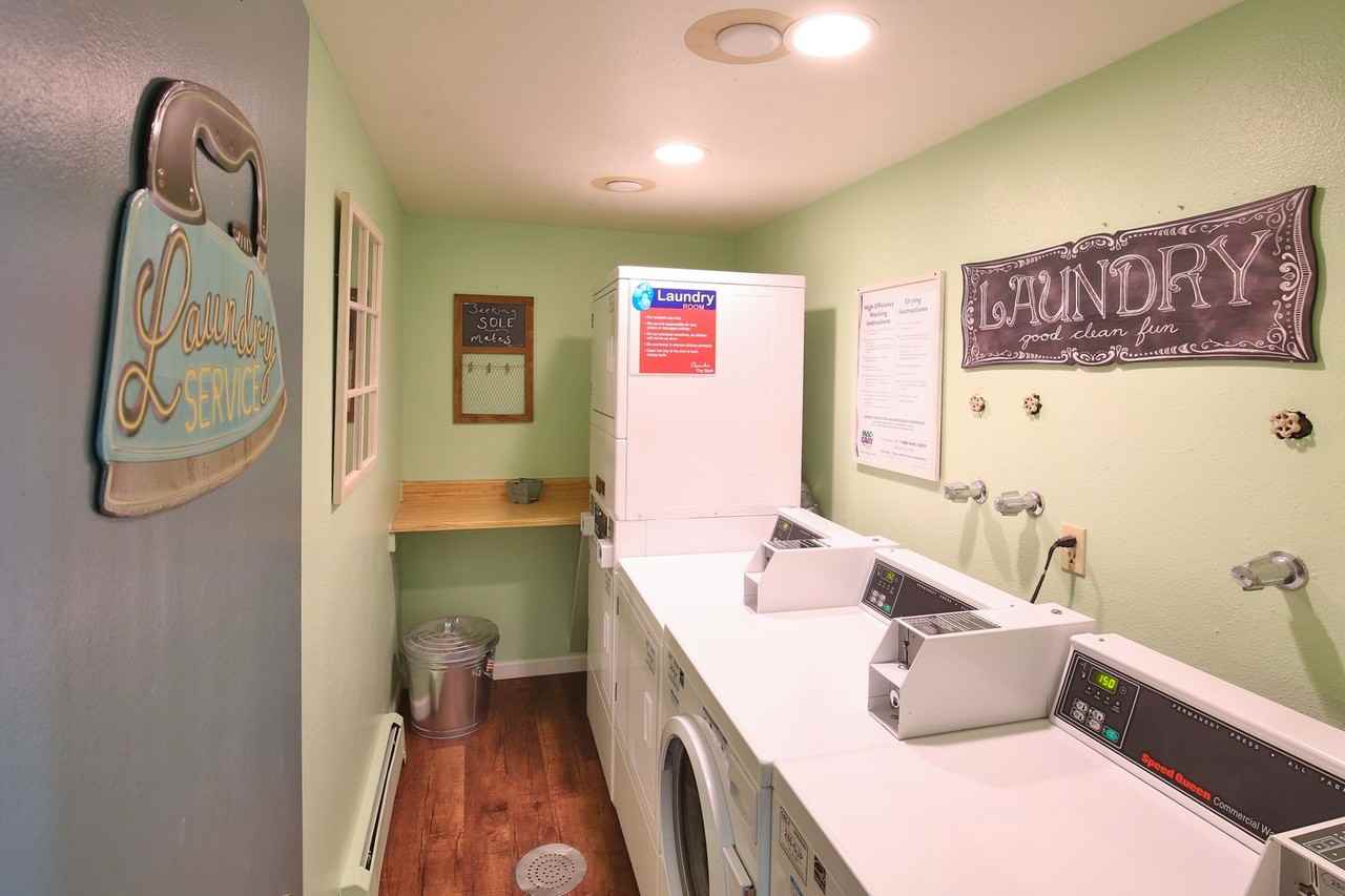 1240 N Elizabeth Street - Photo 6 of 14