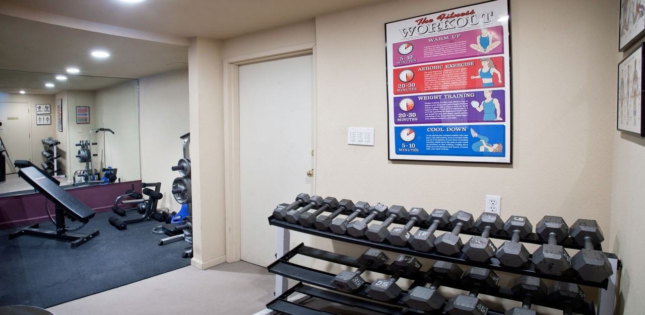 1240 N Elizabeth Street - Photo 7 of 14