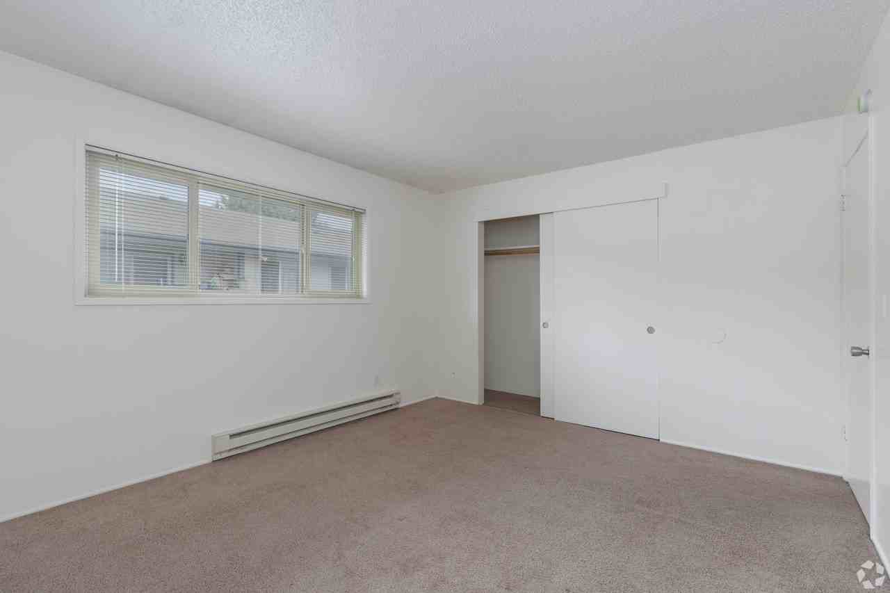 #119 LAURELWOOD ESTATES - Photo 2 of 33