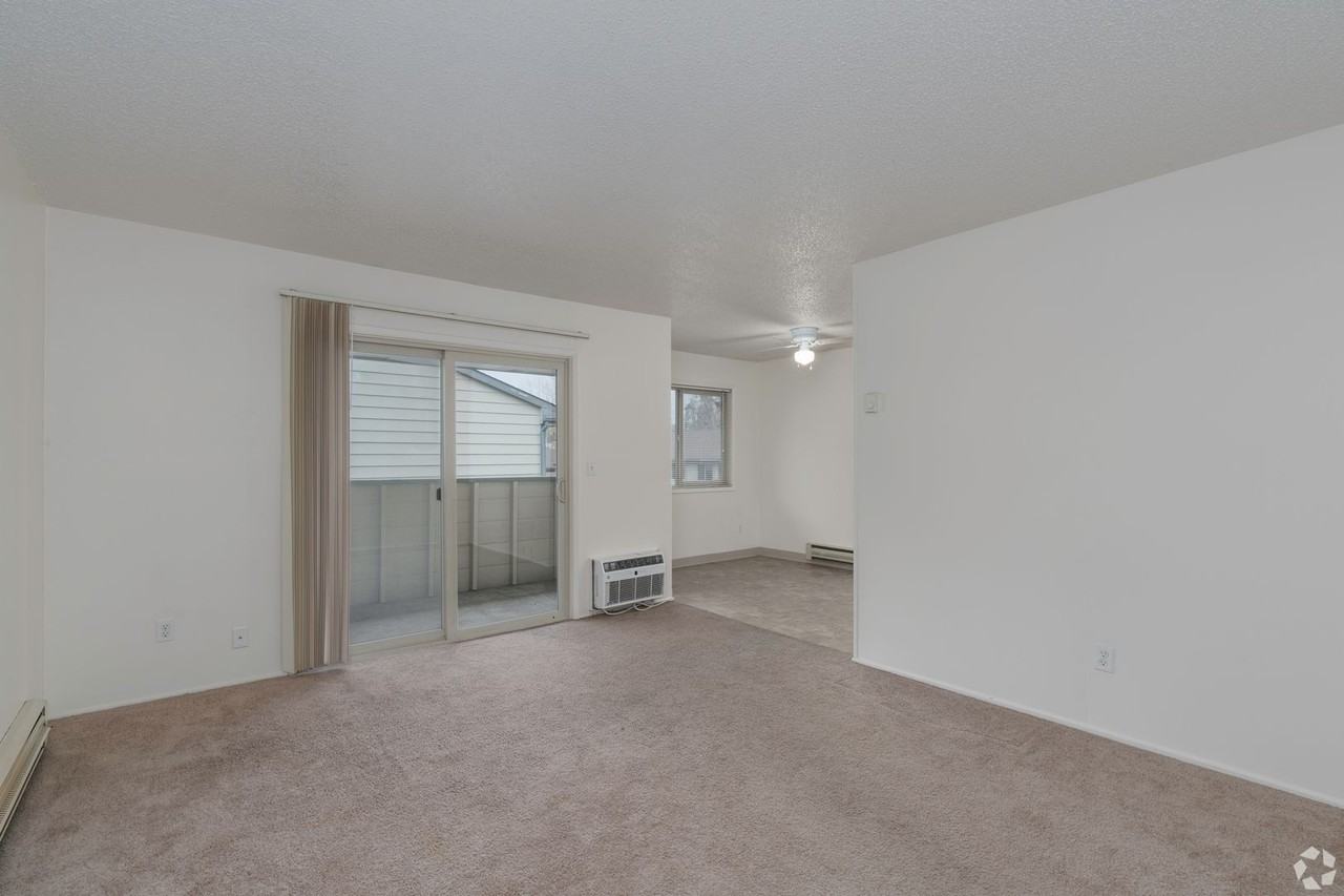 #119 LAURELWOOD ESTATES - Photo 4 of 33