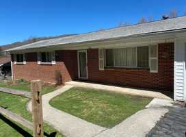 featured image of 312 Clint Norris Rd