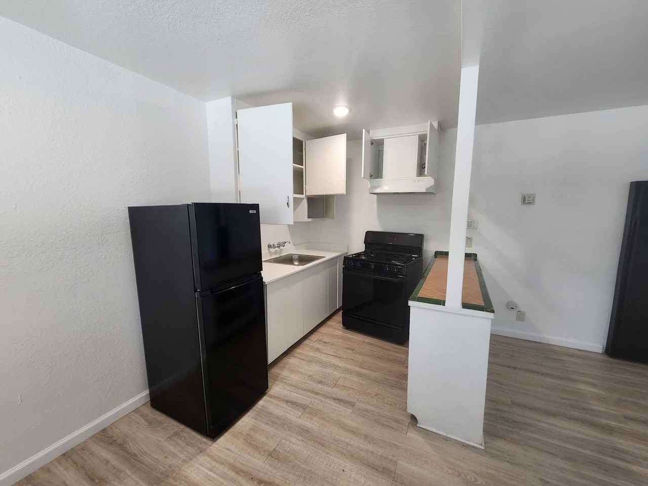5630 53rd St #2 - Photo 3 of 4