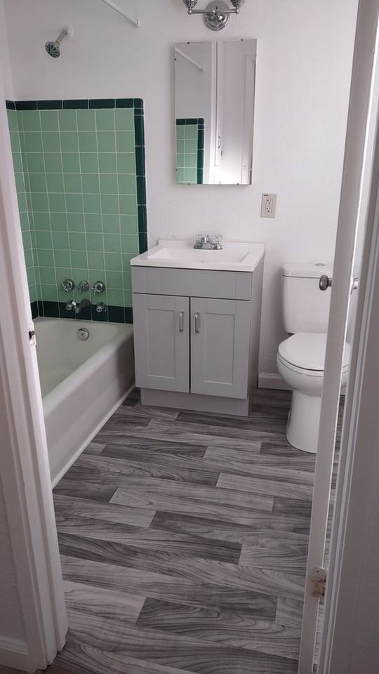 5630 53rd St #2 - Photo 4 of 4