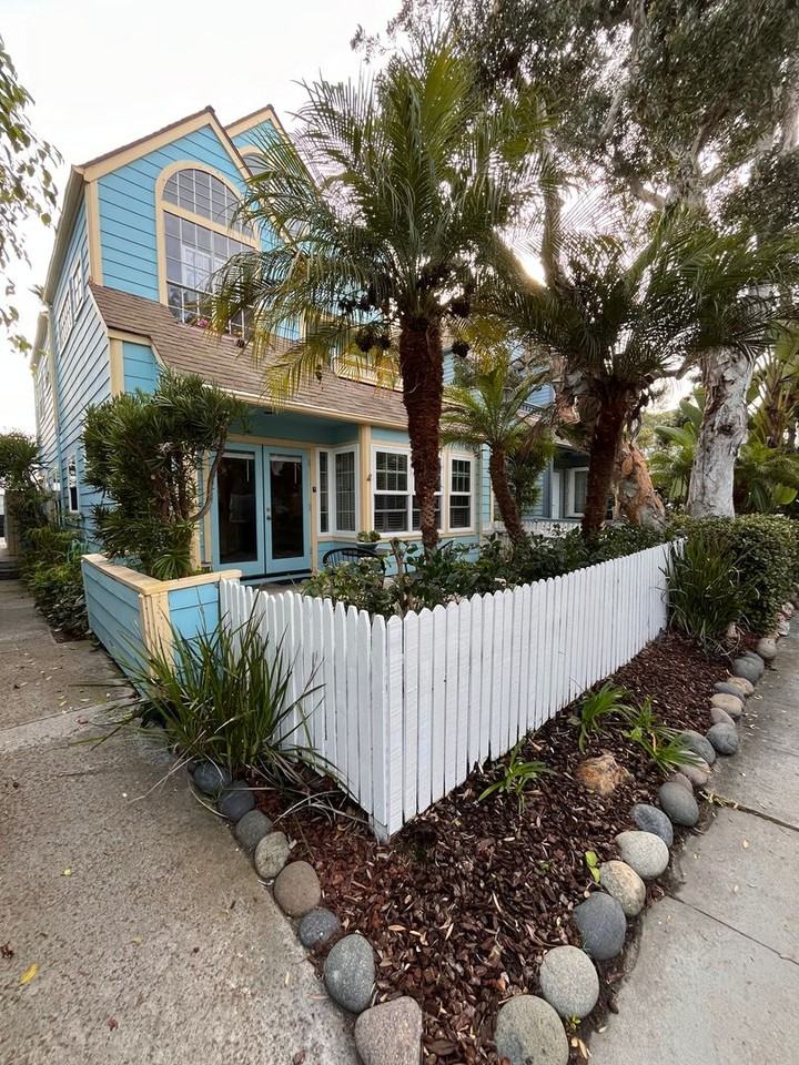 807 Nantasket Ct #A - Photo 3 of 39