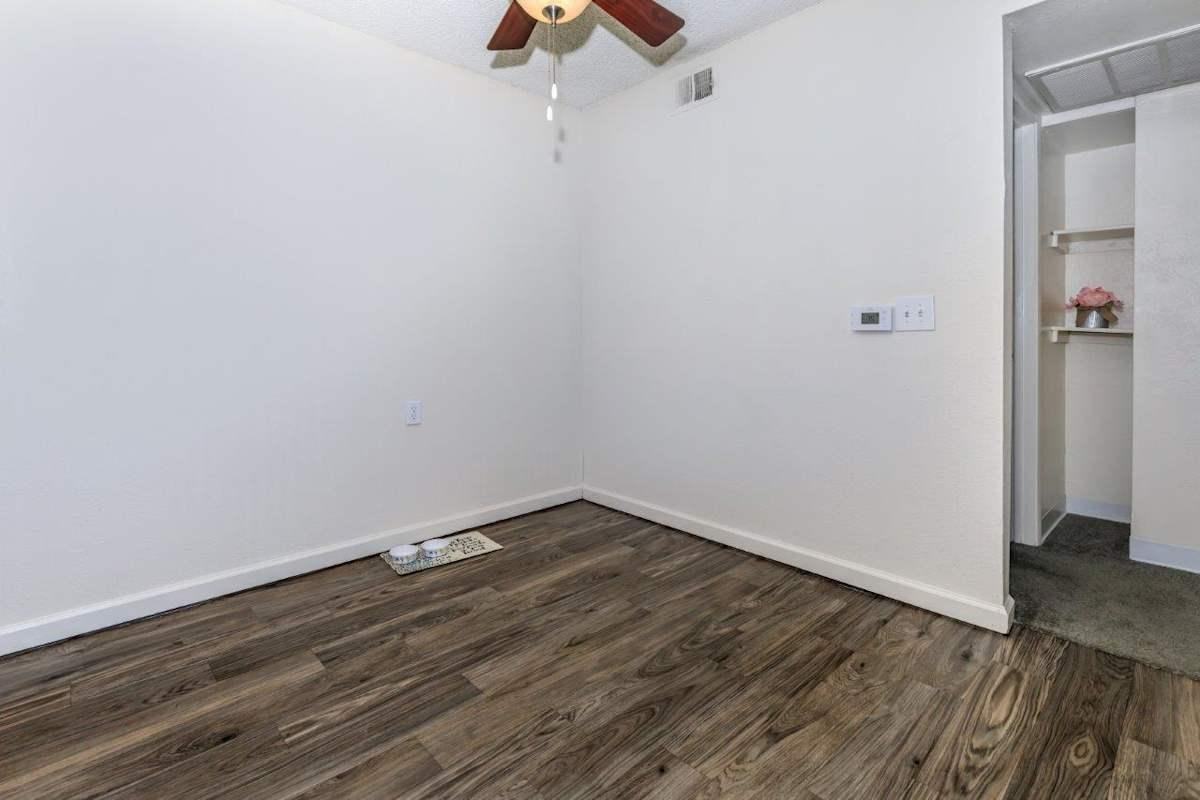 7887 E Uhl St - Photo 2 of 21