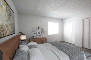 1475 W Wilmot Road - Photo 1 of 1