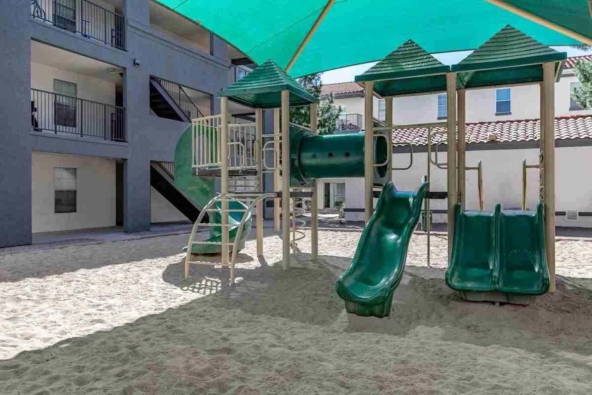 5600 S Midvale Park Rd - Photo 4 of 11