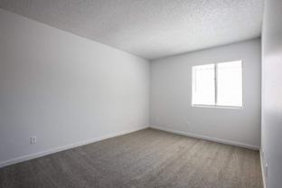 5650 S Park Ave - Photo 1 of 1