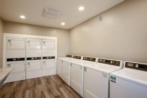 featured image of 6201 E Pima St