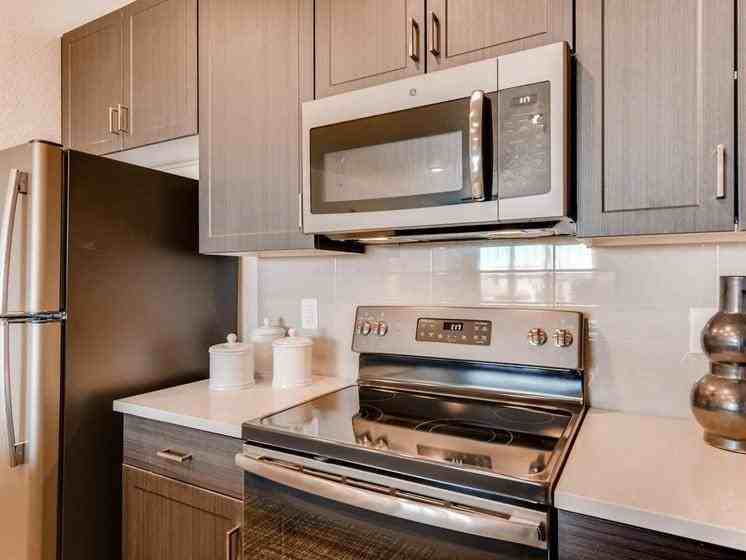 1193 Auburn Dr - Photo 3 of 42