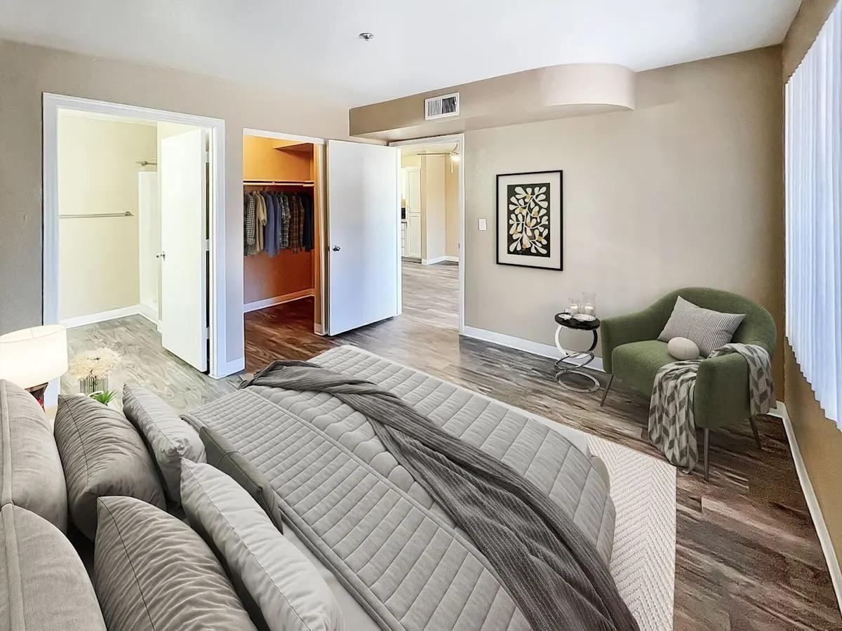 1564 N Morrison Ave - Photo 4 of 16