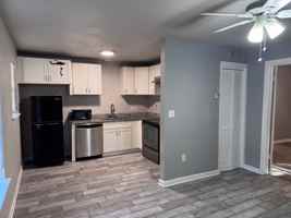 featured image of 901 Parmer Ave #2