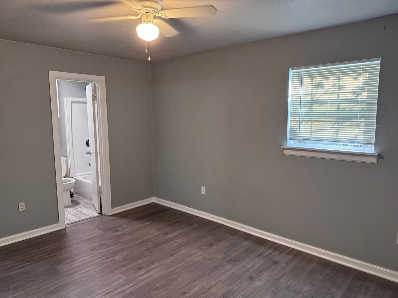 901 Parmer Ave #2 - Photo 7 of 10