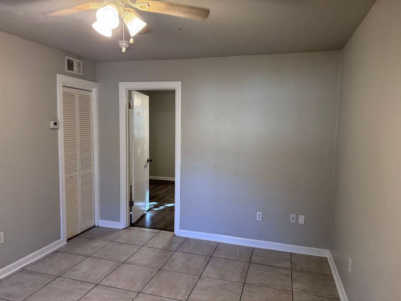 901 Parmer Ave #3 - Photo 4 of 13