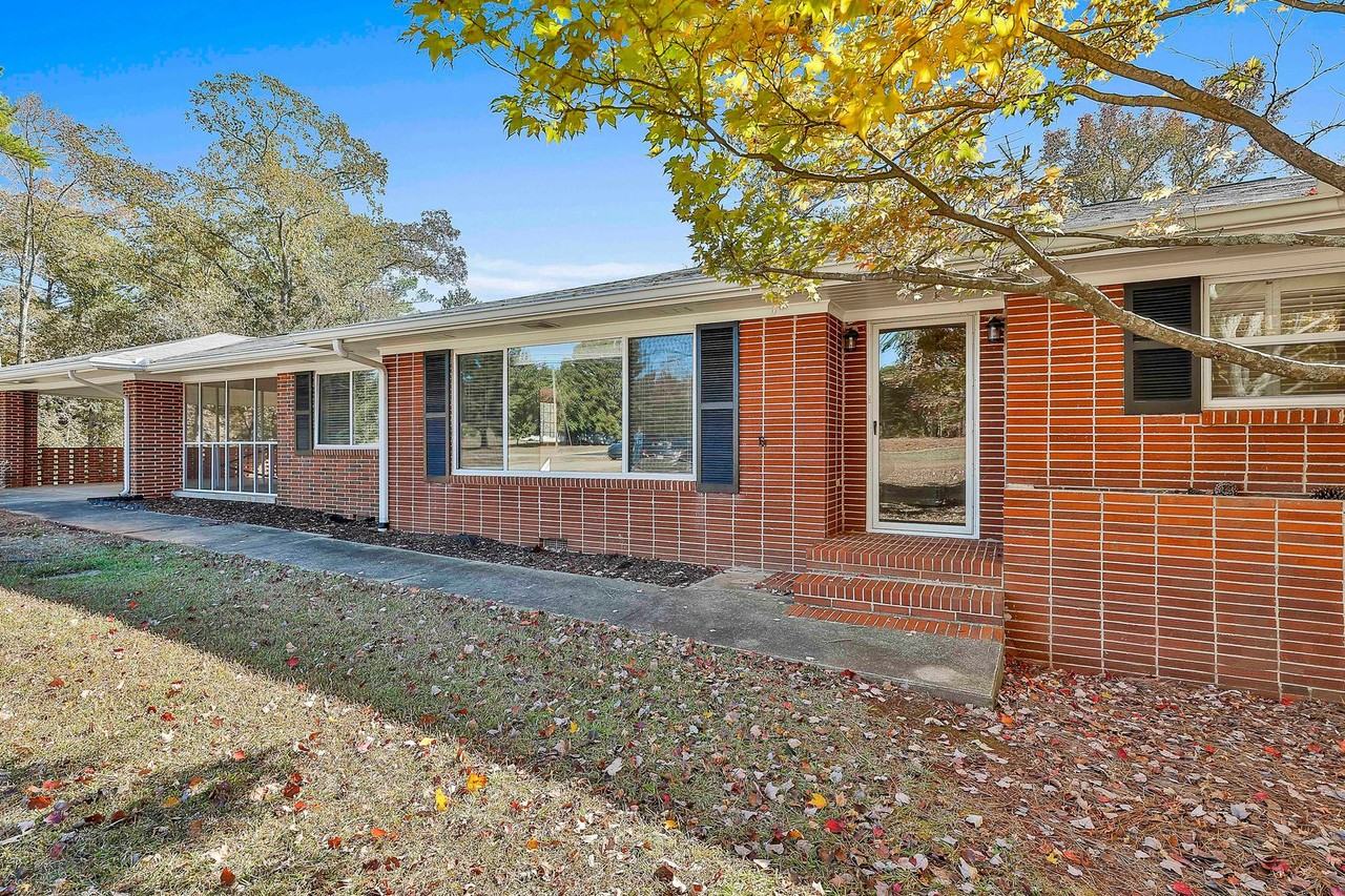 334 Porter Road - Photo 2 of 36