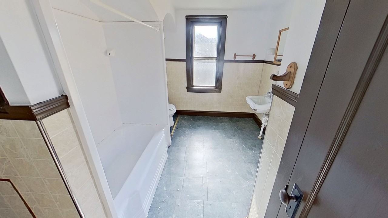 58 High Street - Photo 5 of 13