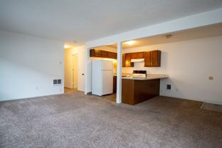 4030 Se Holgate Blvd #J - Photo 1 of 1