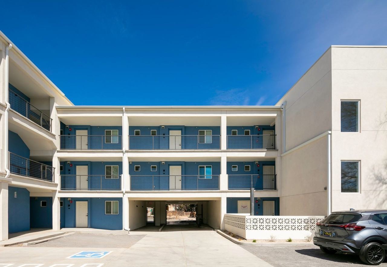 El Parador - Photo 4 of 8