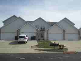 featured image of 421 Nygaard St