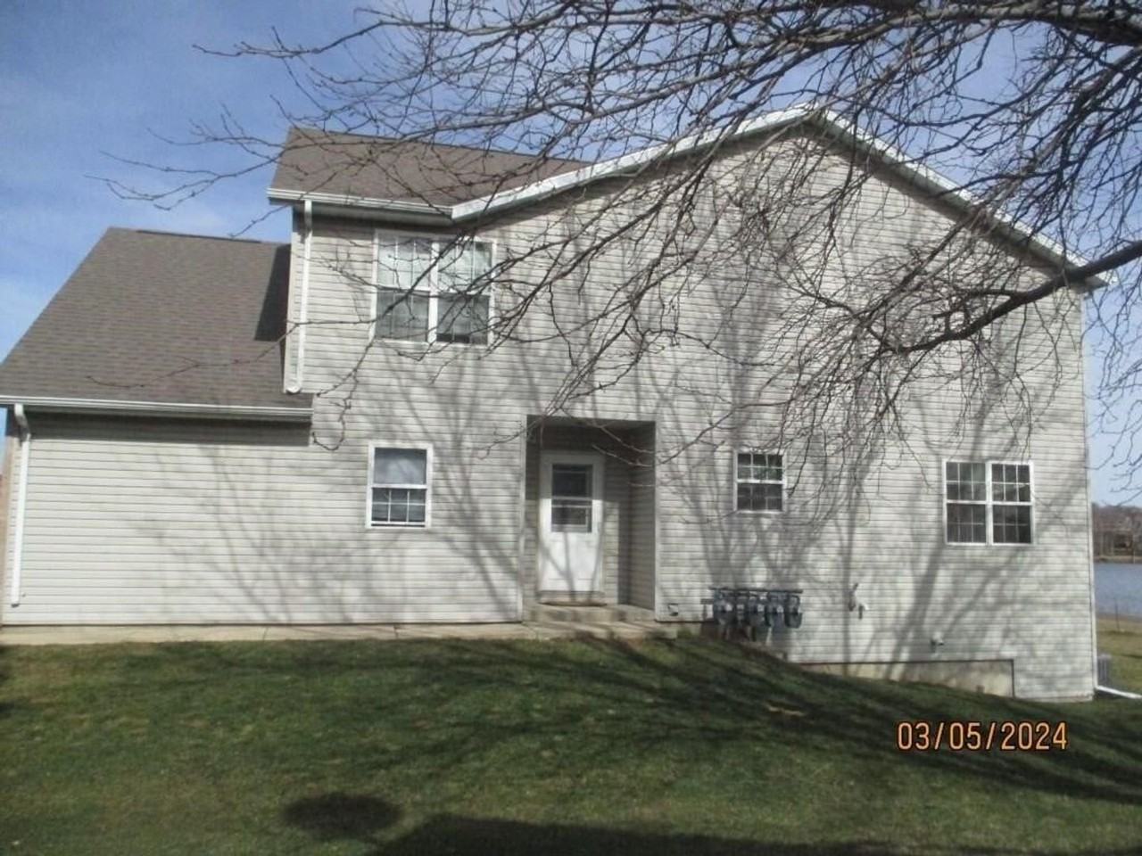 421-453 Nygaard St - Photo 7 of 21