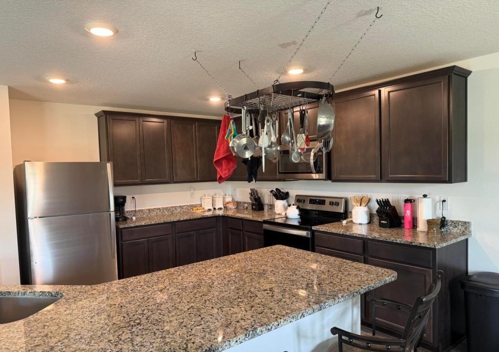 9725 Southern Charm Cir - Photo 4 of 22