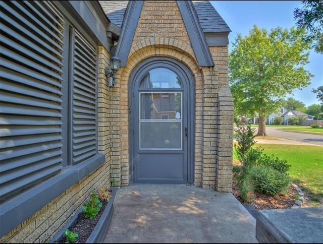 4507 N Donald Ave - Photo 3 of 30