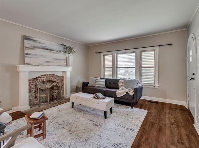 4507 N Donald Ave - Photo 6 of 30