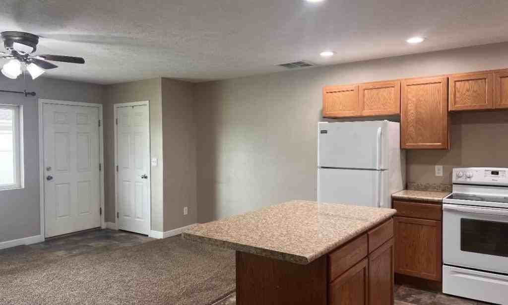 1419 2nd Street - Photo 3 of 8