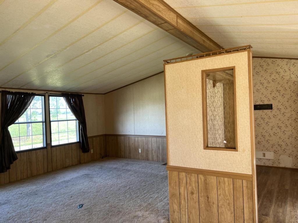 470 Rentzel Rd - Photo 3 of 14