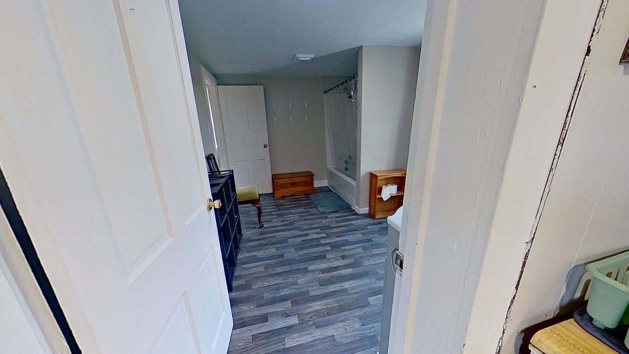 181 Cemetery Street - Photo 6 of 12