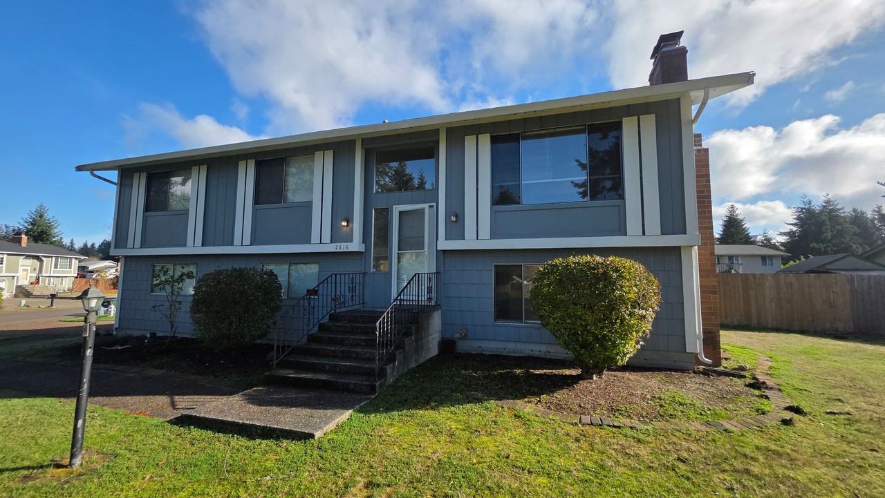 2616 147th Street East - Photo 2 of 19