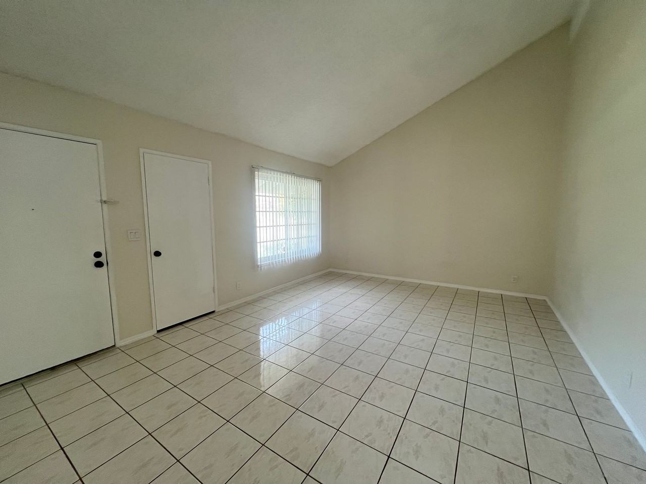 16920 Yvette Ave - Photo 2 of 36