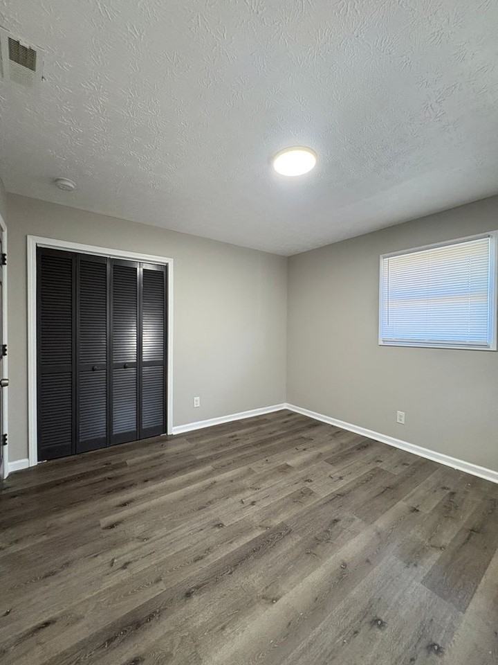 2246 Ransdell St - Photo 3 of 8