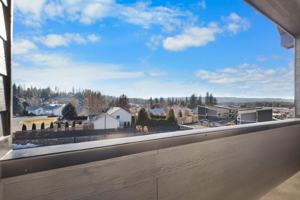 featured image of 824 E Hastings Rd