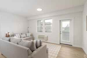 featured image of 824 E Hastings Rd