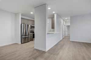 featured image of 824 E Hastings Rd